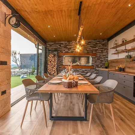 La Holiday home *