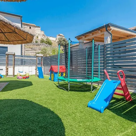 La Holiday home Vrana (Zadar)